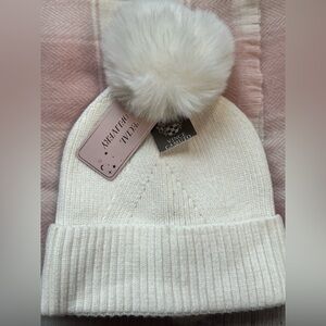 Vince Camuto Hat and Scarf Set